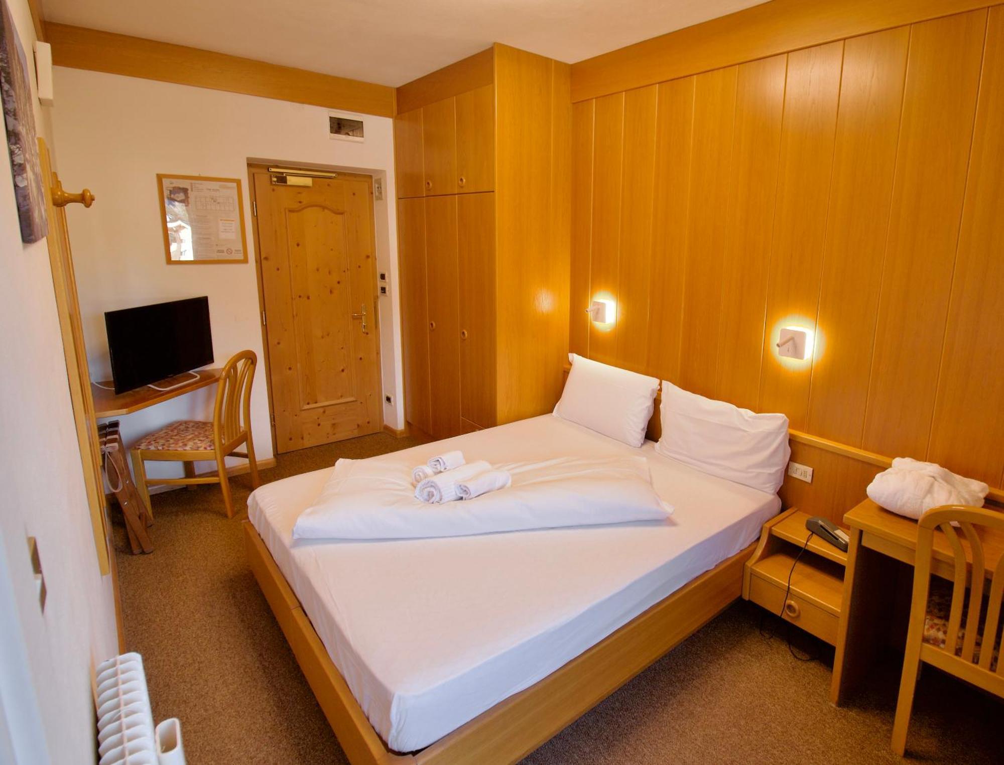 Superior Single Room,1742679334:JPEG